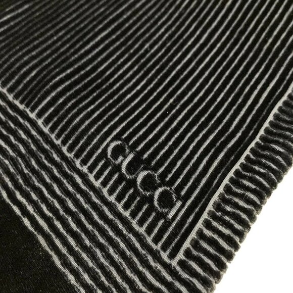Auth GUCCI - Dark Navy Black Rayon Silk Scarf - Picture 5 of 6